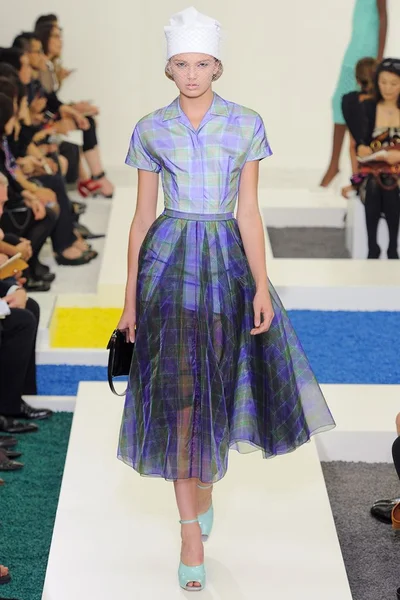 Look 37